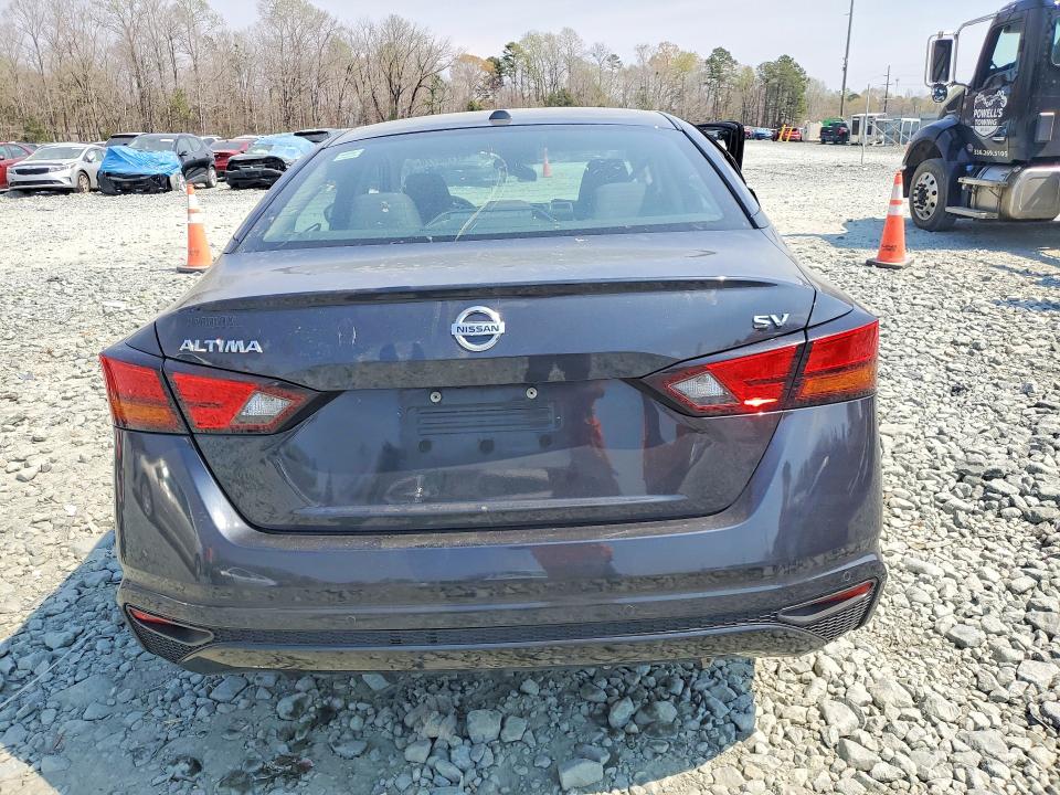 47766776 :رقم المزاد ، 1N4BL4DV1NN308016 vin ، 2022 Nissan Altima مزاد بيع