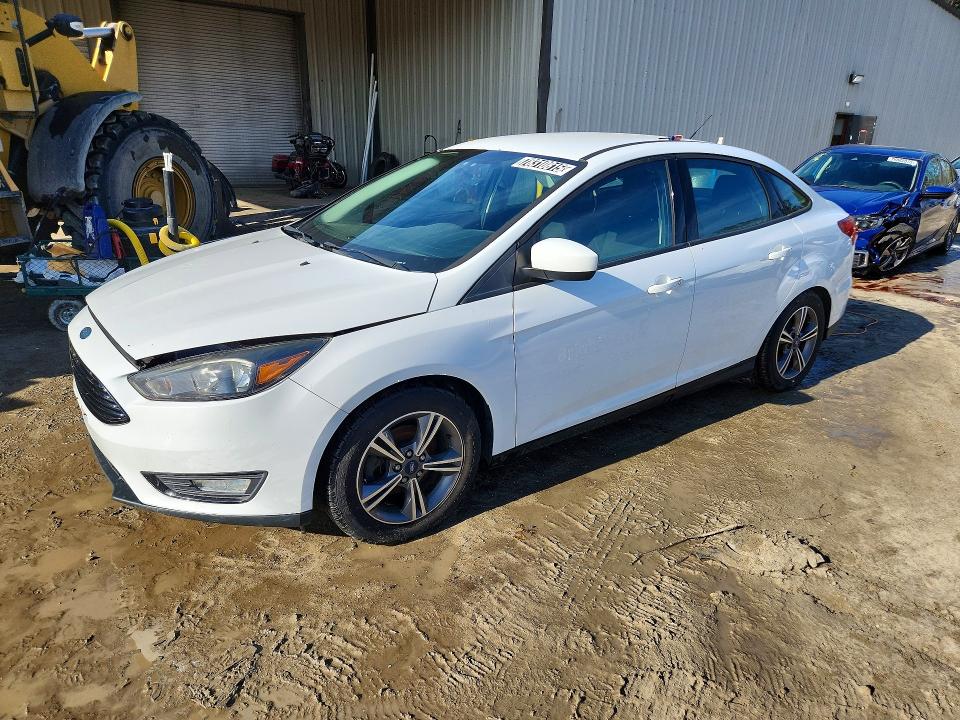 48712086 :رقم المزاد ، 1FADP3FE8JL282167 vin ، 2018 Ford Focus مزاد بيع