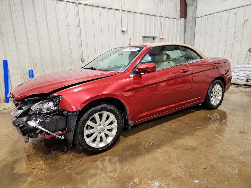 47989876 :رقم المزاد ، 1C3BCBEB0DN512053 vin ، 2013 Chrysler 200 مزاد بيع