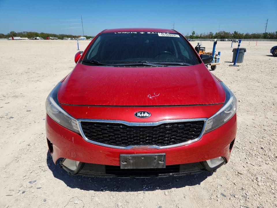 2017 Kia Forte მანქანა იყიდება აუქციონზე, vin: 3KPFL4A78HE058266, აუქციონის ნომერი: 46560096