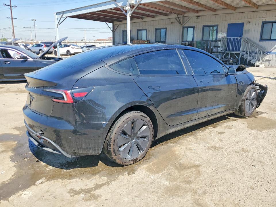 41834666 :رقم المزاد ، 5YJ3E1EA1SF046835 vin ، 2025 Tesla Model 3 مزاد بيع