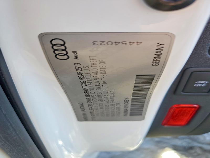 2017 Audi A4 მანქანა იყიდება აუქციონზე, vin: WAUDNAF42HN046816, აუქციონის ნომერი: 45977626