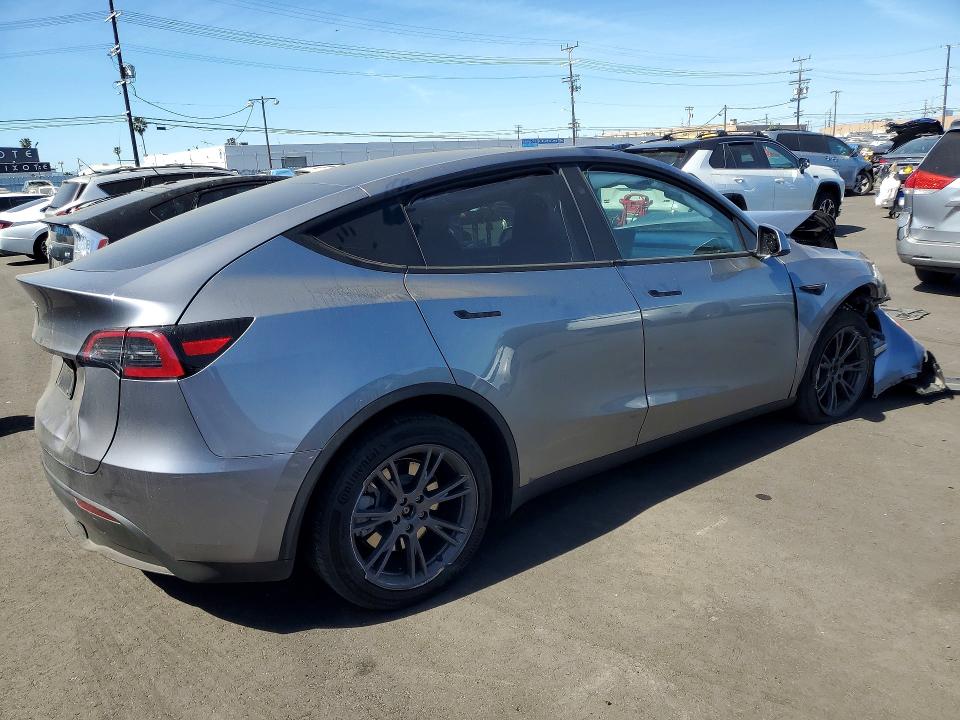 Продаж на аукціоні авто 2024 Tesla Model Y, vin: 7SAYGDED7RF211585, номер лоту: 46400366