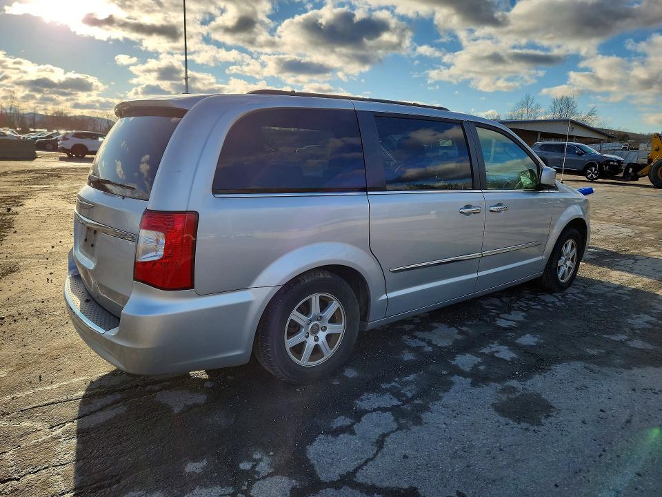 2011 Chrysler Town & Country მანქანა იყიდება აუქციონზე, vin: 2A4RR5DG4BR797406, აუქციონის ნომერი: 46345456