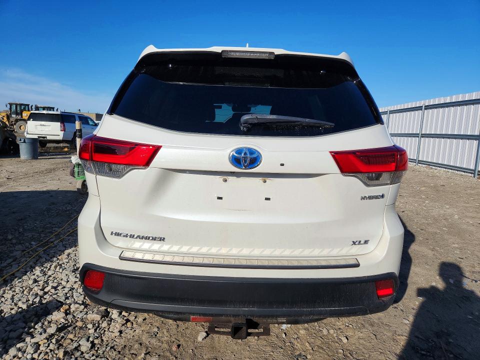 Продажа на аукционе авто 2018 Toyota Highlander Hybrid, vin: 5TDJGRFH6JS039160, номер лота: 79983795