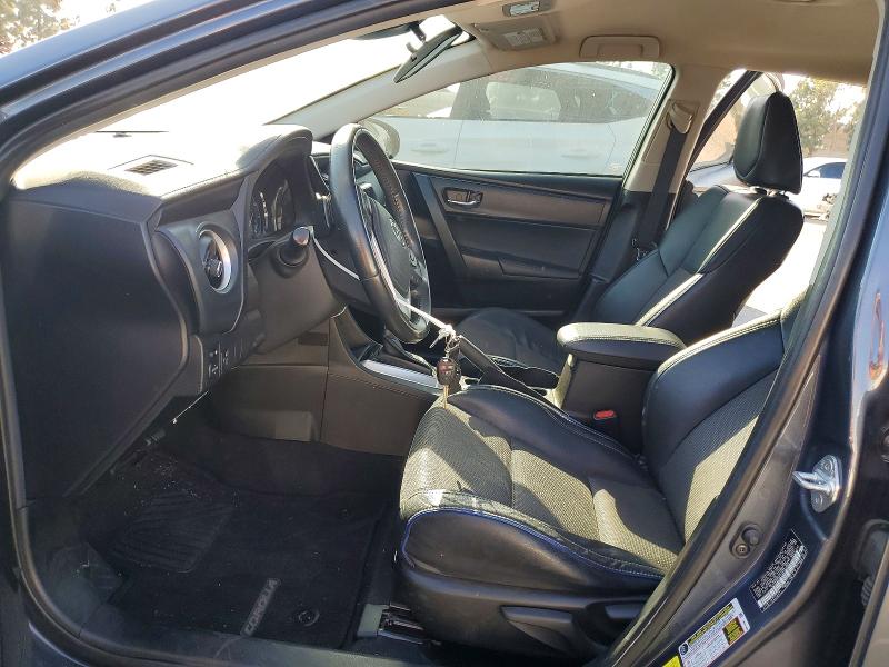 47650436 :رقم المزاد ، 5YFBURHEXJP758565 vin ، 2018 Toyota Corolla مزاد بيع