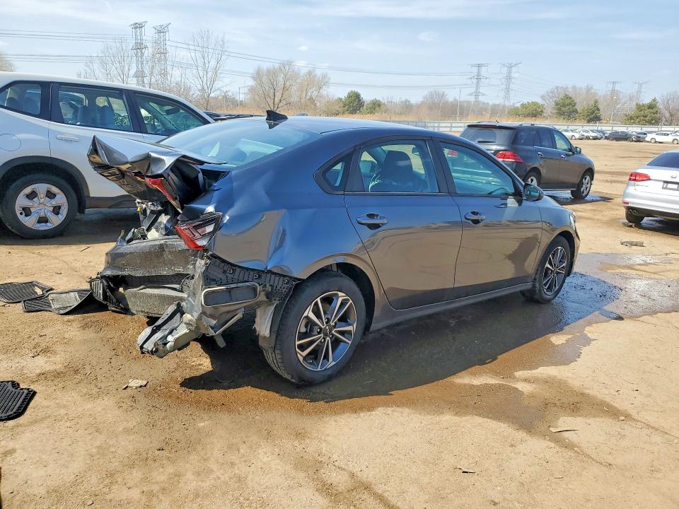 2024 Kia Forte მანქანა იყიდება აუქციონზე, vin: 3KPF24AD5RE700842, აუქციონის ნომერი: 47805476
