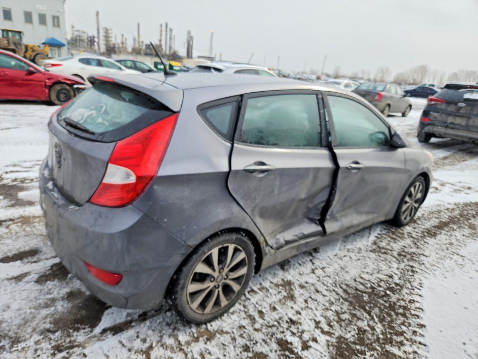 46088176 :رقم المزاد ، KMHCT5AE6FU202883 vin ، 2015 Hyundai Accent مزاد بيع