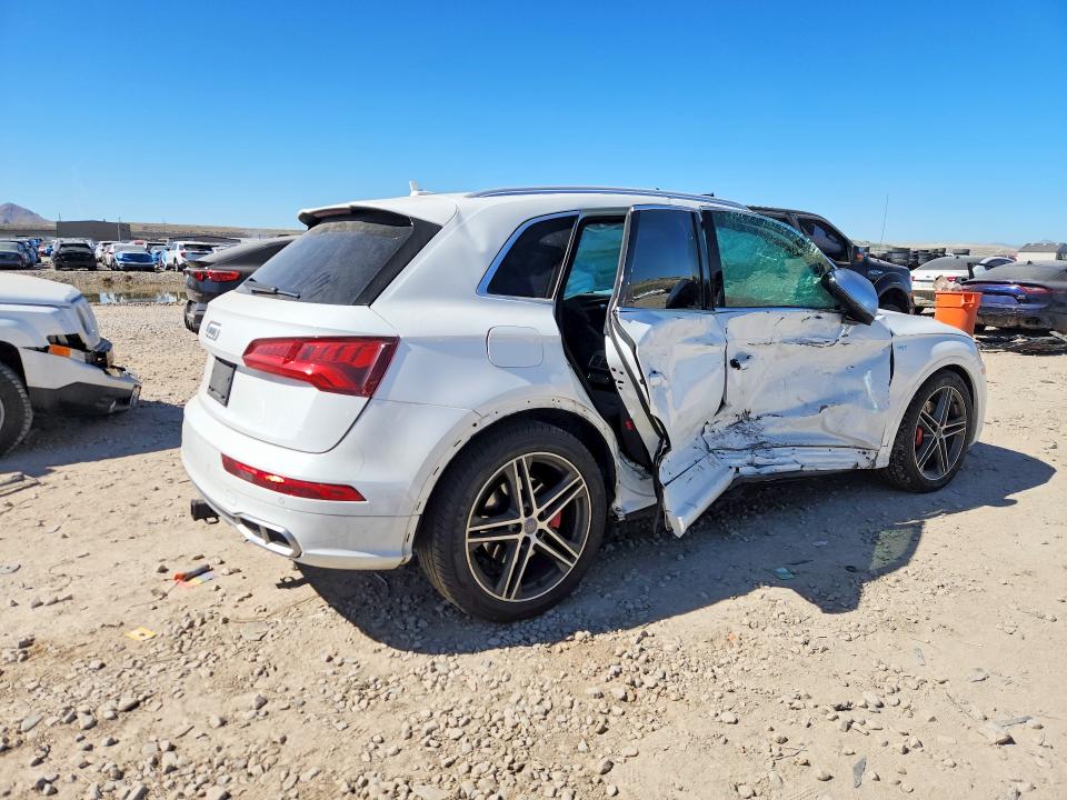 46189656 :رقم المزاد ، WA1C4AFY7J2207571 vin ، 2018 Audi Sq5 مزاد بيع
