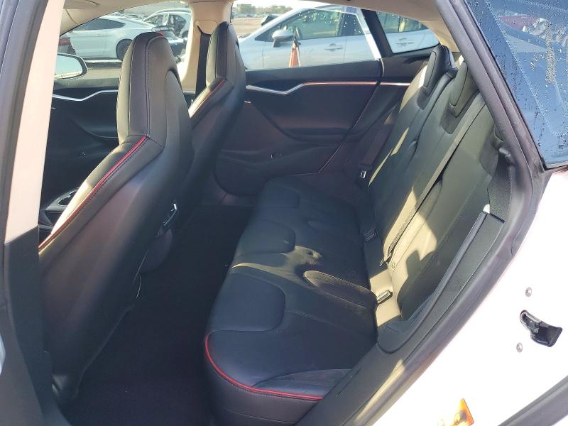 46173726 :رقم المزاد ، 5YJSA1H17EFP53316 vin ، 2014 Tesla Model S مزاد بيع