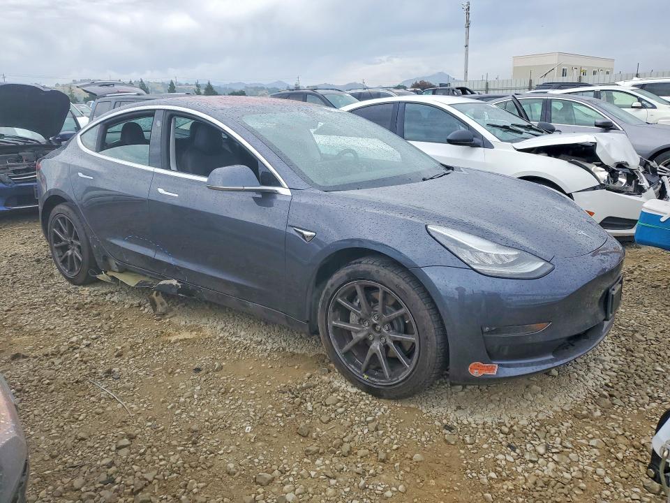 2018 Tesla Model 3 მანქანა იყიდება აუქციონზე, vin: 5YJ3E1EB1JF093290, აუქციონის ნომერი: 48135286