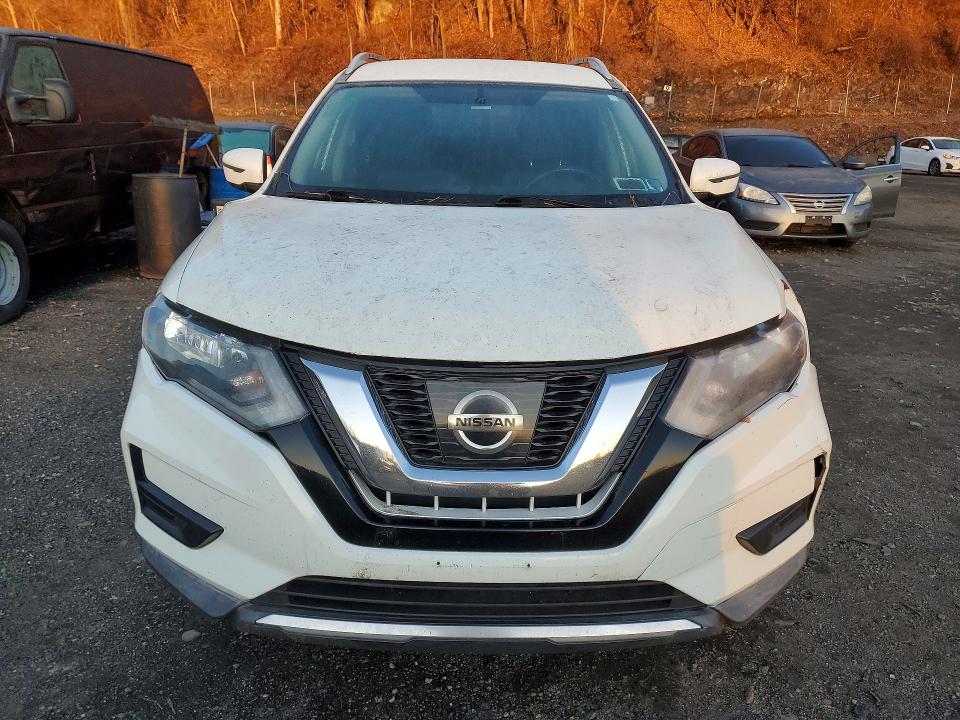 Продажа на аукционе авто 2017 Nissan Rogue, vin: KNMAT2MV8HP581182, номер лота: 46115426
