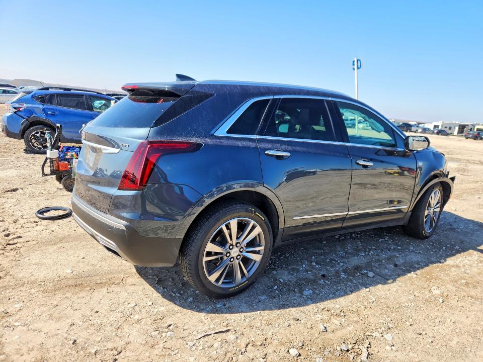 45659646 :رقم المزاد ، 1GYKNDRS9MZ137519 vin ، 2021 Cadillac Xt5 مزاد بيع
