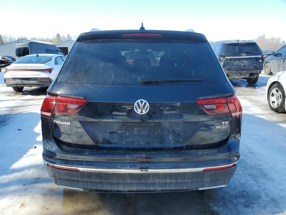 79792885 :رقم المزاد ، 3VV4B7AX1JM067626 vin ، 2018 Volkswagen Tiguan مزاد بيع