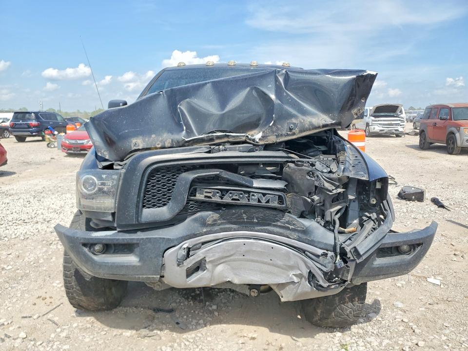47249186 :رقم المزاد ، 1C6RR7YT3JS190698 vin ، 2018 Ram 1500 مزاد بيع