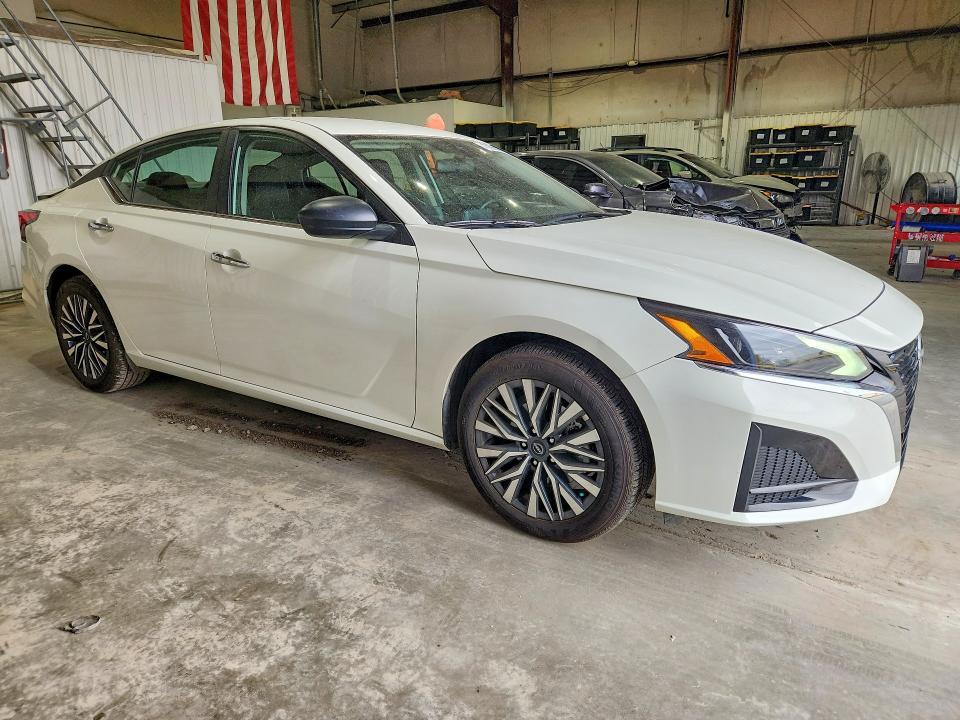 Auction sale of the 2025 Nissan Altima, vin: 1N4BL4DV8SN373909, lot number: 47996016