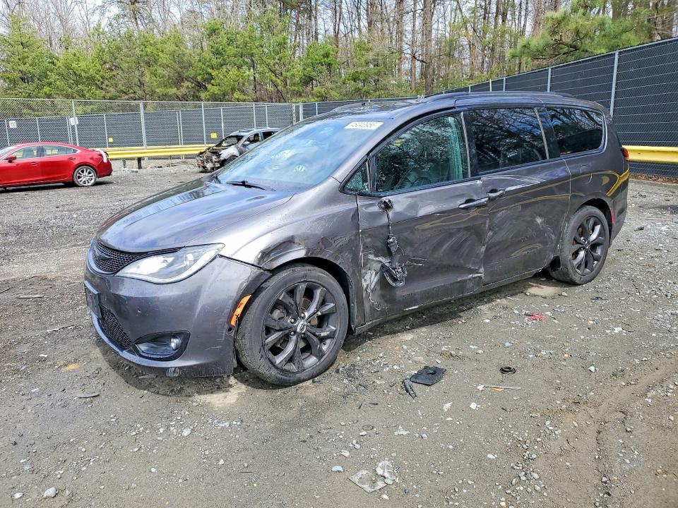 2018 Chrysler Pacifica მანქანა იყიდება აუქციონზე, vin: 2C4RC1EG5JR204293, აუქციონის ნომერი: 48043956