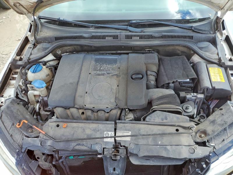 2011 Volkswagen Jetta მანქანა იყიდება აუქციონზე, vin: 3VWDX7AJ7BM330955, აუქციონის ნომერი: 46176626