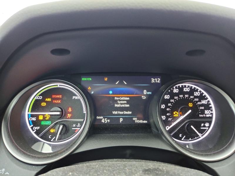 46147956 :رقم المزاد ، 4T1K31AK0NU590685 vin ، 2022 Toyota Camry Hybrid مزاد بيع