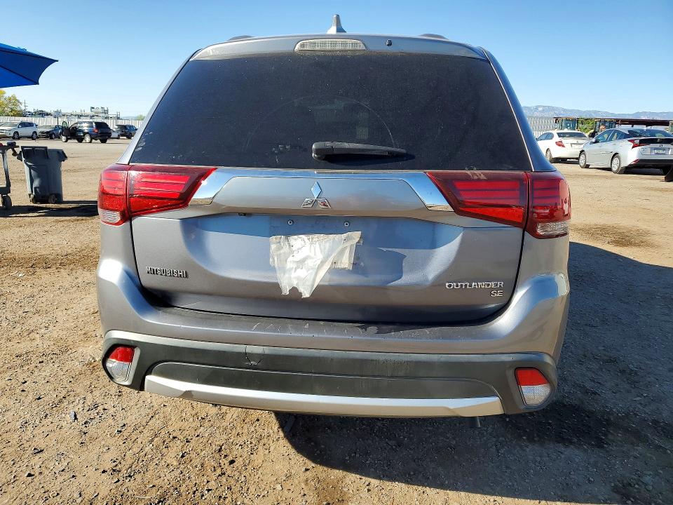 Aukcja sprzedaży 2018 Mitsubishi Outlander, vin: JA4AD3A31JJ003823, numer aukcji: 47640376
