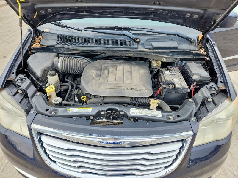 48224246 :رقم المزاد ، 2A4RR5DG0BR605088 vin ، 2011 Chrysler Town & Country مزاد بيع