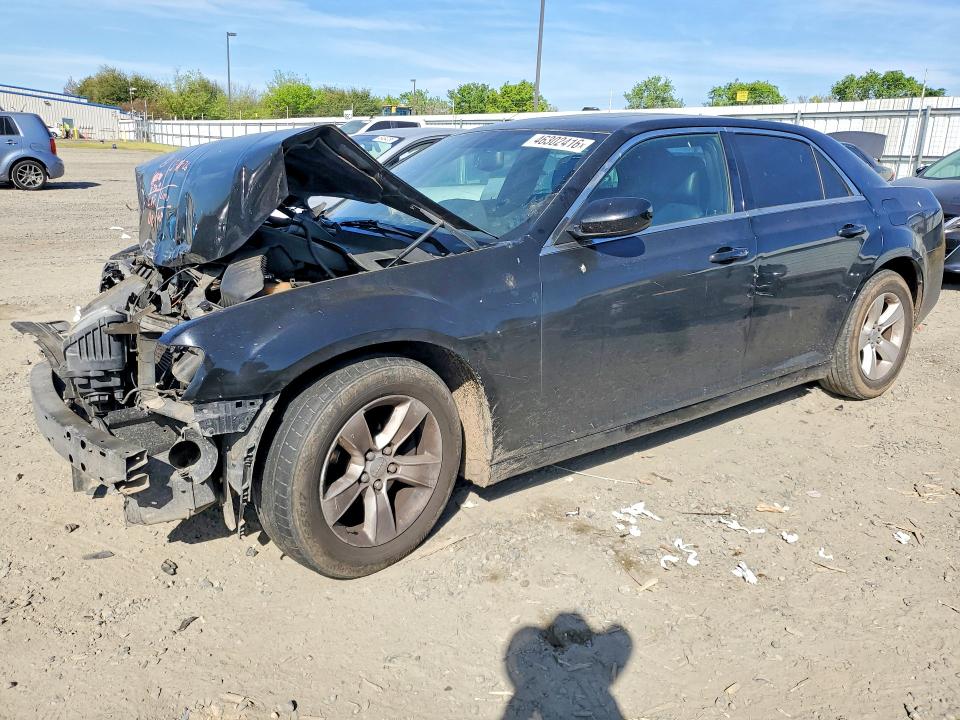 Auction sale of the 2014 Chrysler 300, vin: 2C3CCAAGXEH121664, lot number: 46302416