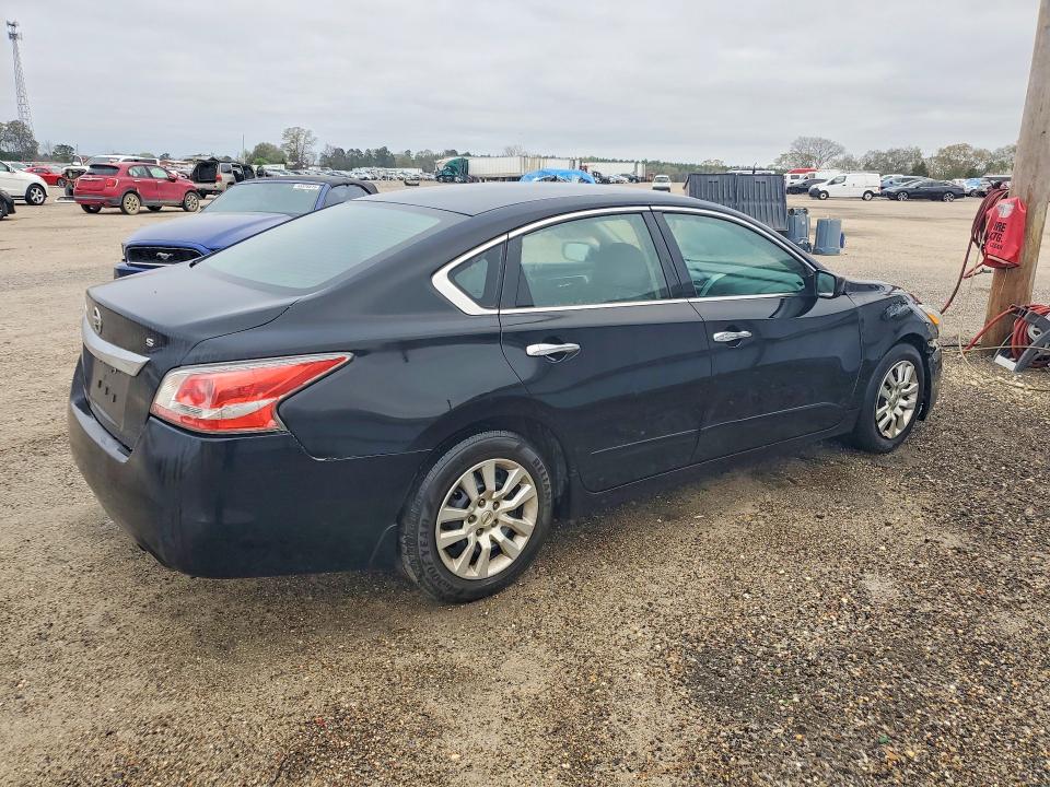 Продажа на аукционе авто 2015 Nissan Altima, vin: 1N4AL3AP4FC472241, номер лота: 45531116