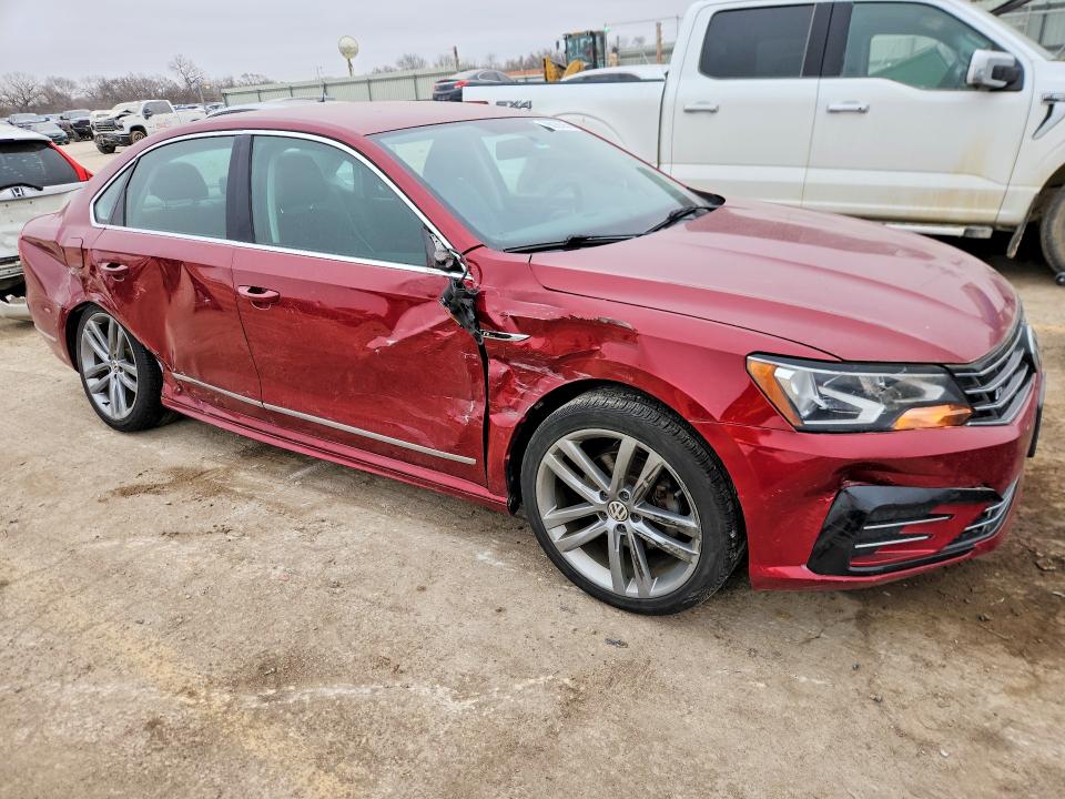 79828595 :رقم المزاد ، 1VWDT7A32HC033289 vin ، 2017 Volkswagen Passat مزاد بيع