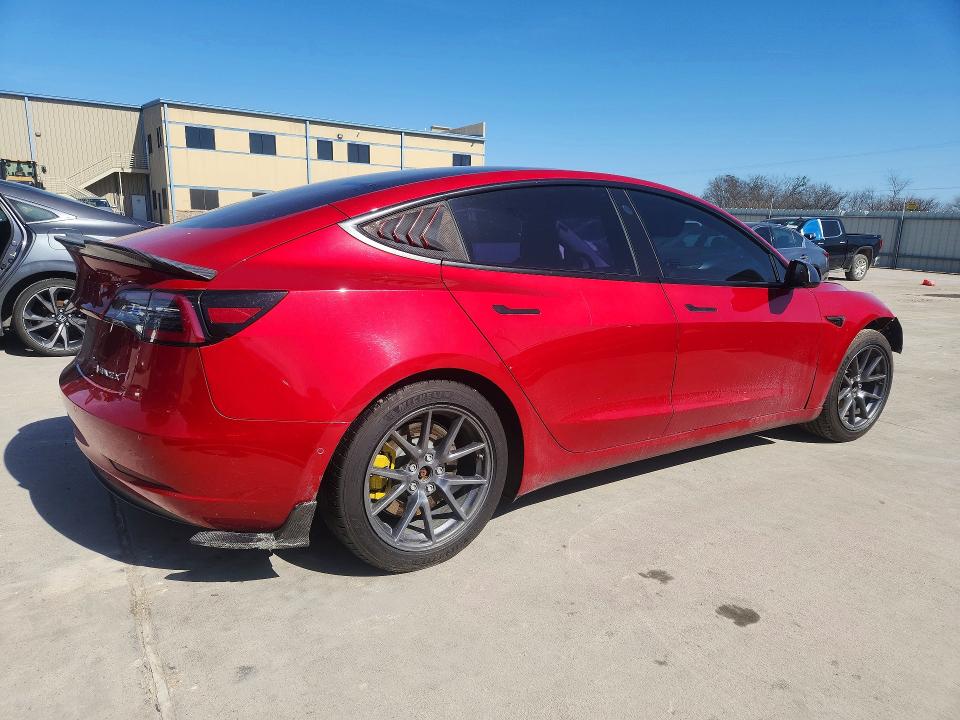 46090966 :رقم المزاد ، 5YJ3E1EA8MF907401 vin ، 2021 Tesla Model 3 مزاد بيع