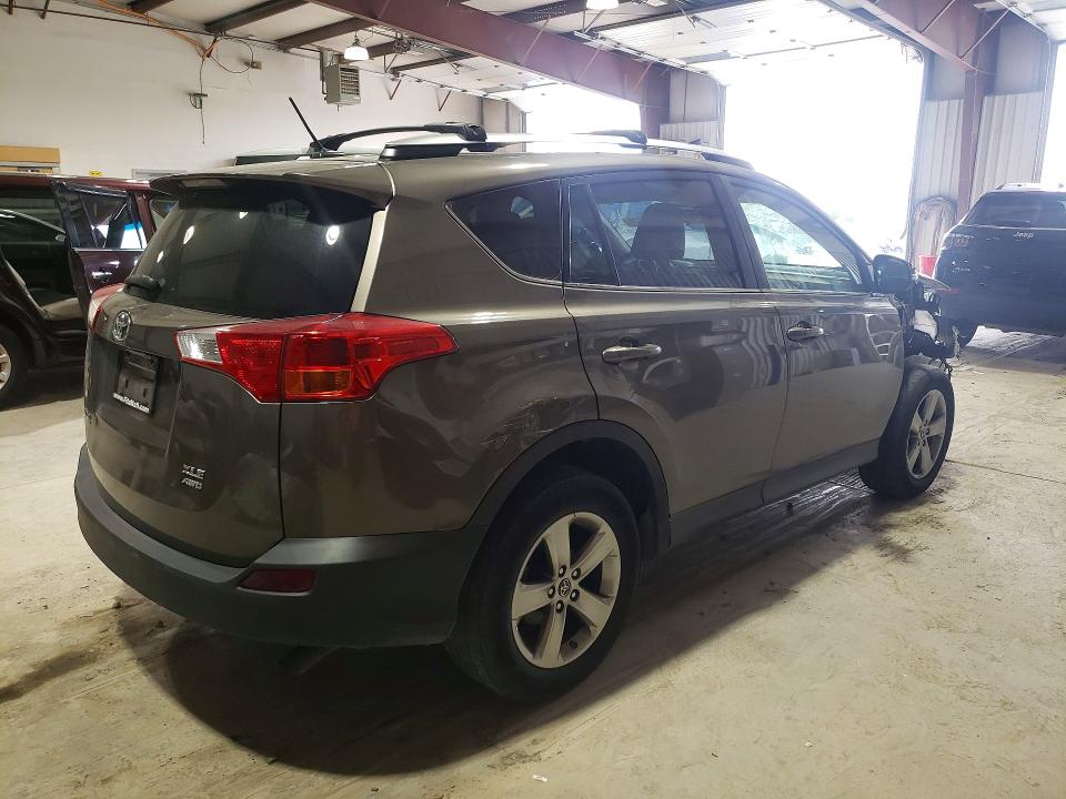 Продаж на аукціоні авто 2015 Toyota Rav4, vin: 2T3RFREV0FW372490, номер лоту: 47984626