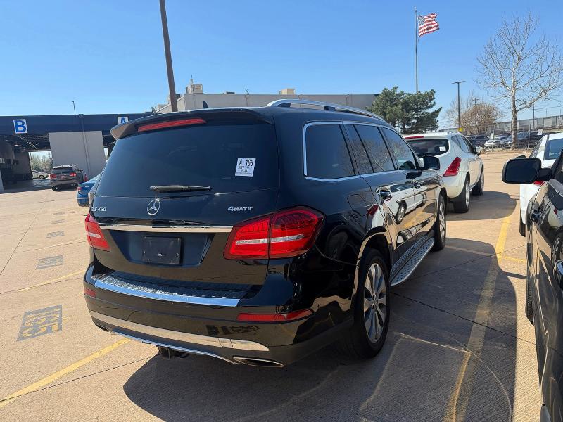 47941136 :رقم المزاد ، 4JGDF6EE9HA837080 vin ، 2017 Mercedes-benz Gls مزاد بيع