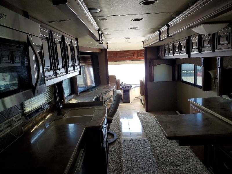 46652116 :رقم المزاد ، 4UZFCHCY4ECFS2622 vin ، 2014 Freightliner Chassis مزاد بيع
