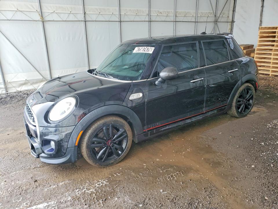 47587476 :رقم المزاد ، WMWXU3C55H2D32494 vin ، 2017 Mini Cooper مزاد بيع