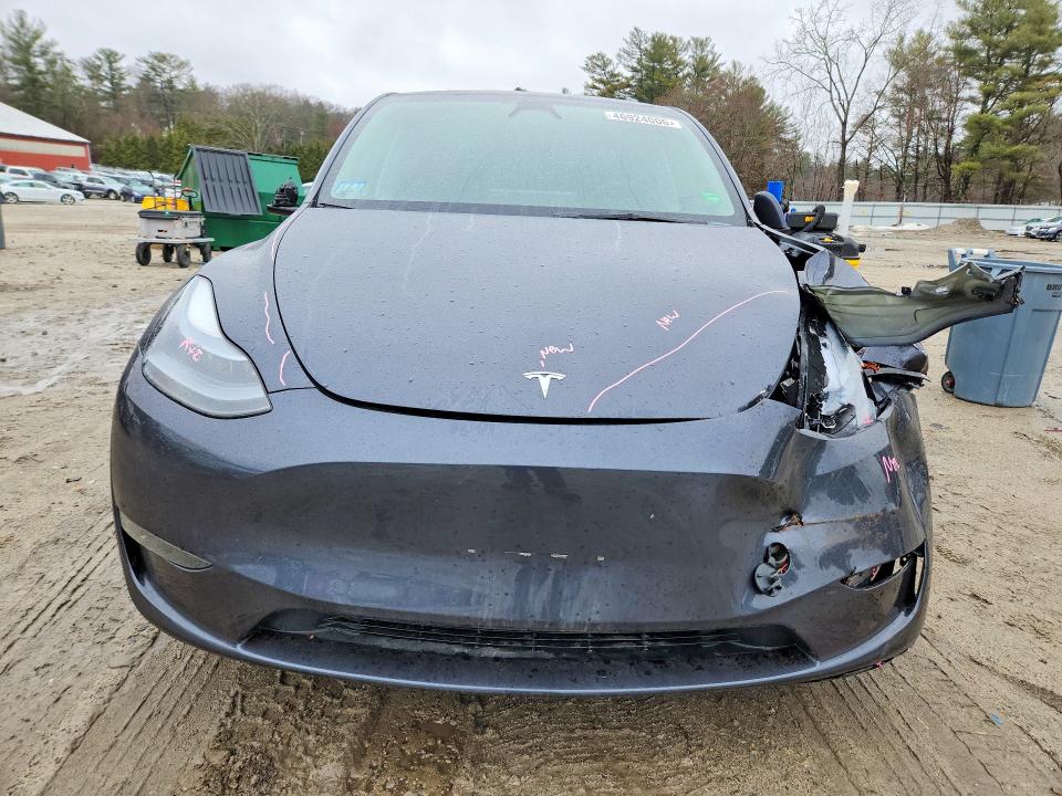 2025 Tesla Model Y მანქანა იყიდება აუქციონზე, vin: 7SAYGDEE2SA361406, აუქციონის ნომერი: 46924006