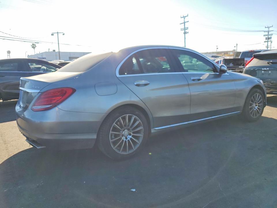 47762566 :رقم المزاد ، 55SWF4KB7FU015652 vin ، 2015 Mercedes-benz C مزاد بيع