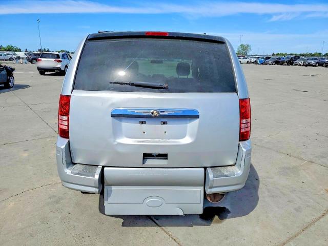 47256836 :رقم المزاد ، 2A8HR44E09R656765 vin ، 2009 Chrysler Town & Country مزاد بيع