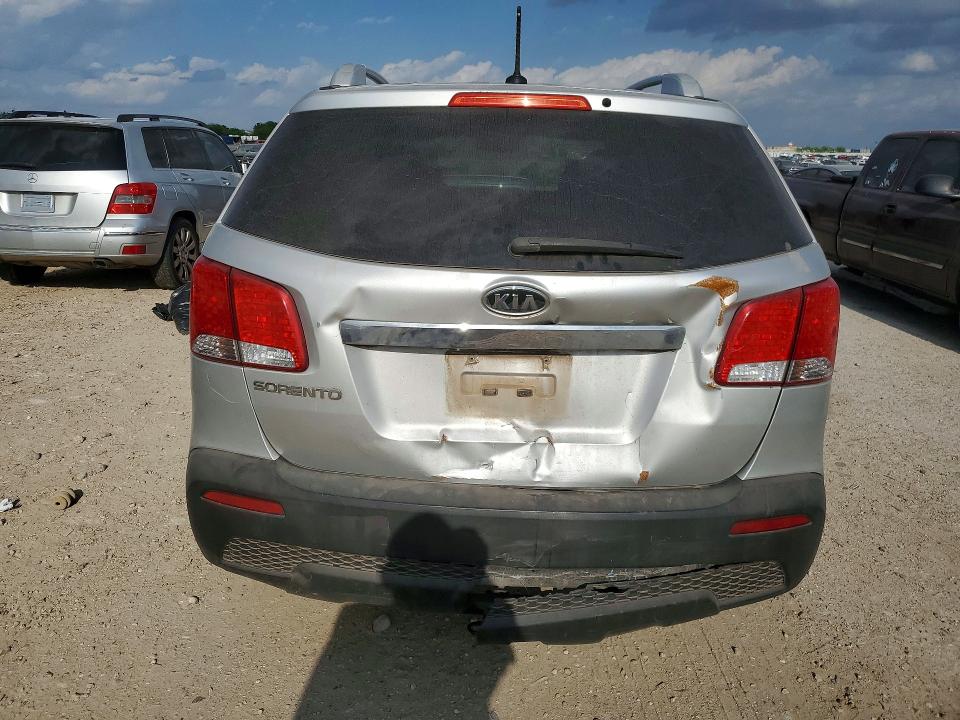 2013 Kia Sorento მანქანა იყიდება აუქციონზე, vin: 5XYKT4A22DG389716, აუქციონის ნომერი: 46038576