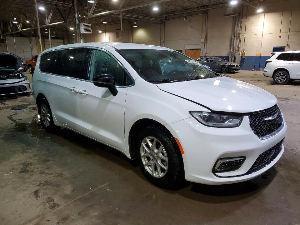 47244826 :رقم المزاد ، 2C4RC1BG5RR175720 vin ، 2024 Chrysler Pacifica مزاد بيع
