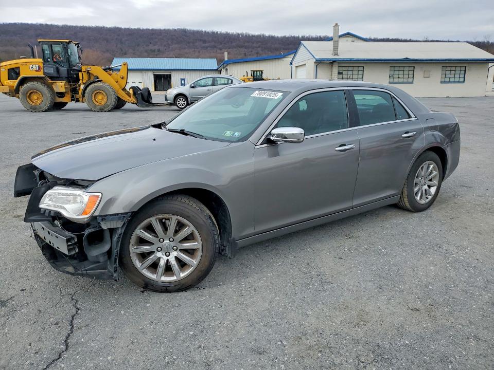 78091825 :رقم المزاد ، 2C3CA6CT1BH579926 vin ، 2011 Chrysler 300c مزاد بيع