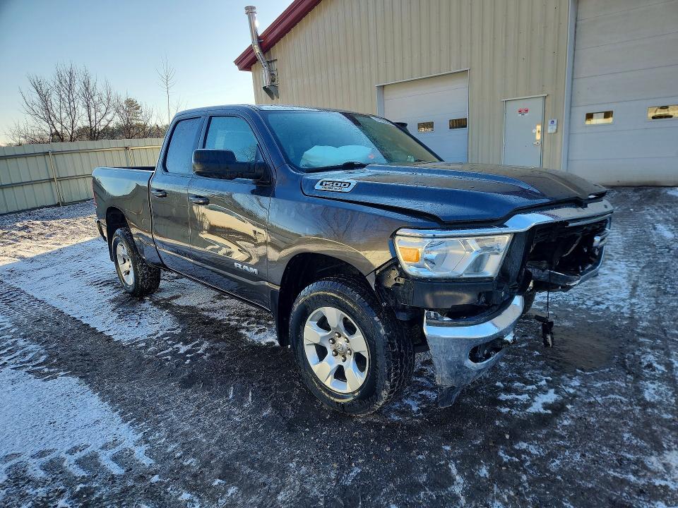 47032686 :رقم المزاد ، 1C6SRFBT3NN182951 vin ، 2022 Ram 1500 مزاد بيع
