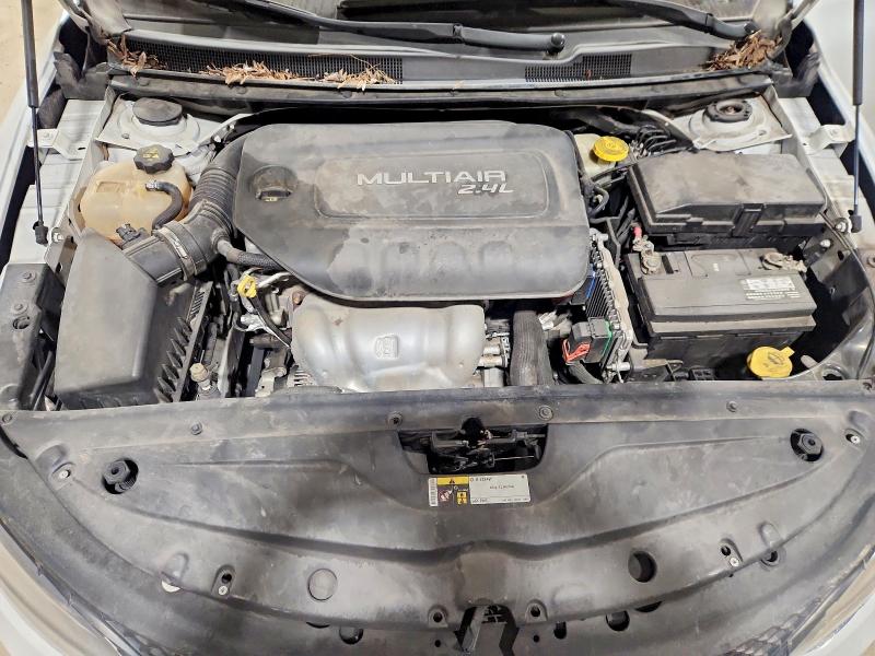 47902356 :رقم المزاد ، 1C3CCCAB8GN112505 vin ، 2016 Chrysler 200 مزاد بيع