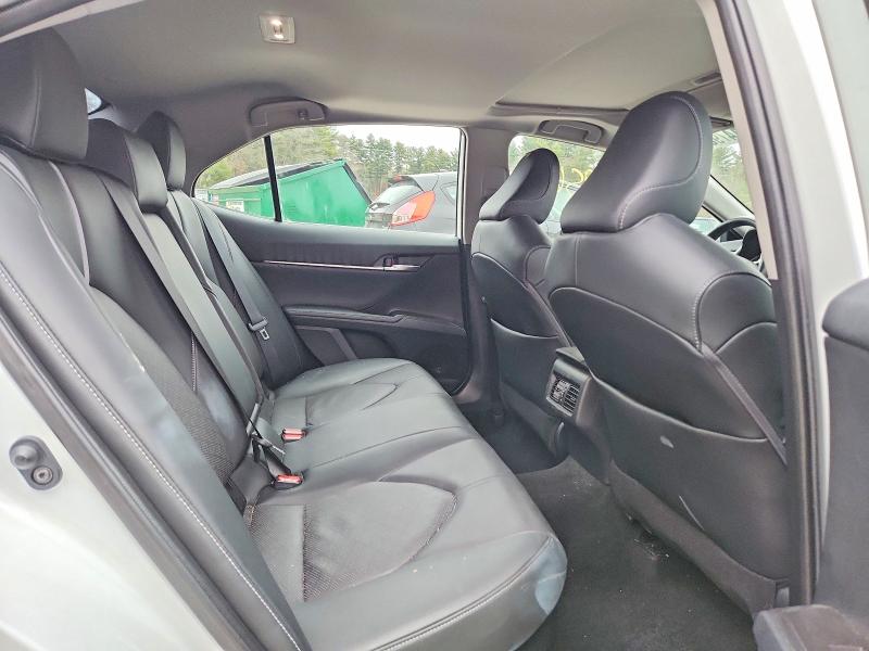 46147956 :رقم المزاد ، 4T1K31AK0NU590685 vin ، 2022 Toyota Camry Hybrid مزاد بيع