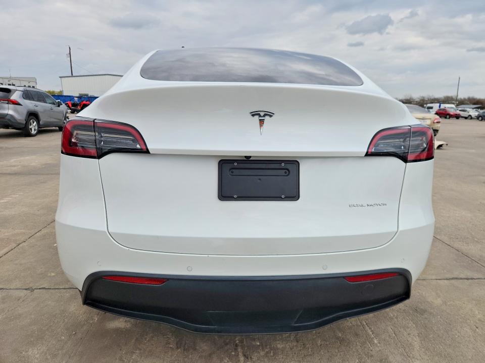 Продаж на аукціоні авто 2023 Tesla Model Y, vin: 7SAYGAEE0PF582270, номер лоту: 41879336