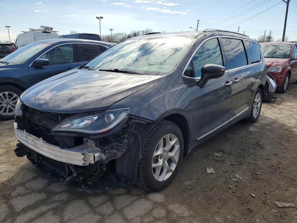45762896 :رقم المزاد ، 2C4RC1EG5HR778306 vin ، 2017 Chrysler Pacifica مزاد بيع