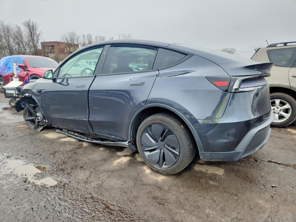 41776436 :رقم المزاد ، 7SAYGDEEXTF336998 vin ، 2026 Tesla Model Y مزاد بيع