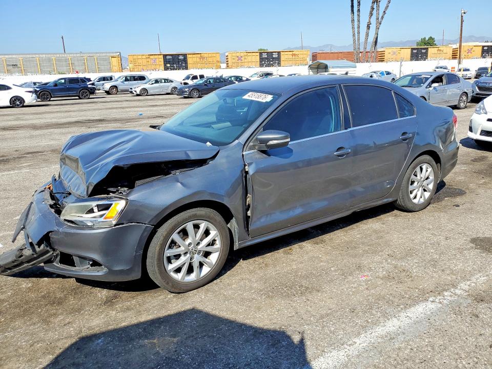 45518876 :رقم المزاد ، 3VWD17AJ7EM425232 vin ، 2014 Volkswagen Jetta مزاد بيع