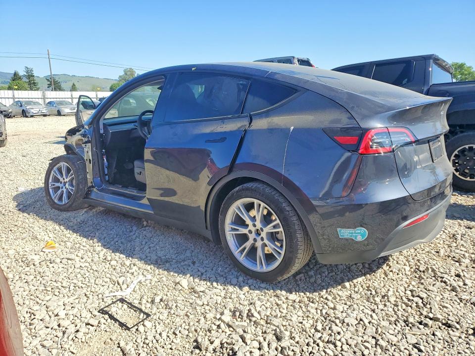 2025 Tesla Model Y მანქანა იყიდება აუქციონზე, vin: 7SAYGDEE6SF282436, აუქციონის ნომერი: 46129316