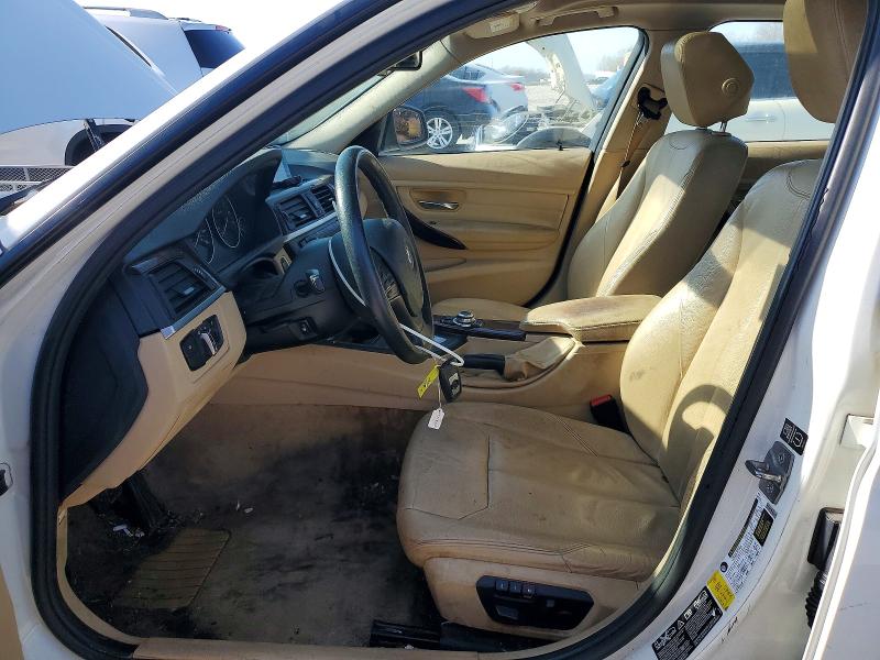 2013 Bmw 328 მანქანა იყიდება აუქციონზე, vin: WBA3B3C54DF538555, აუქციონის ნომერი: 47266636