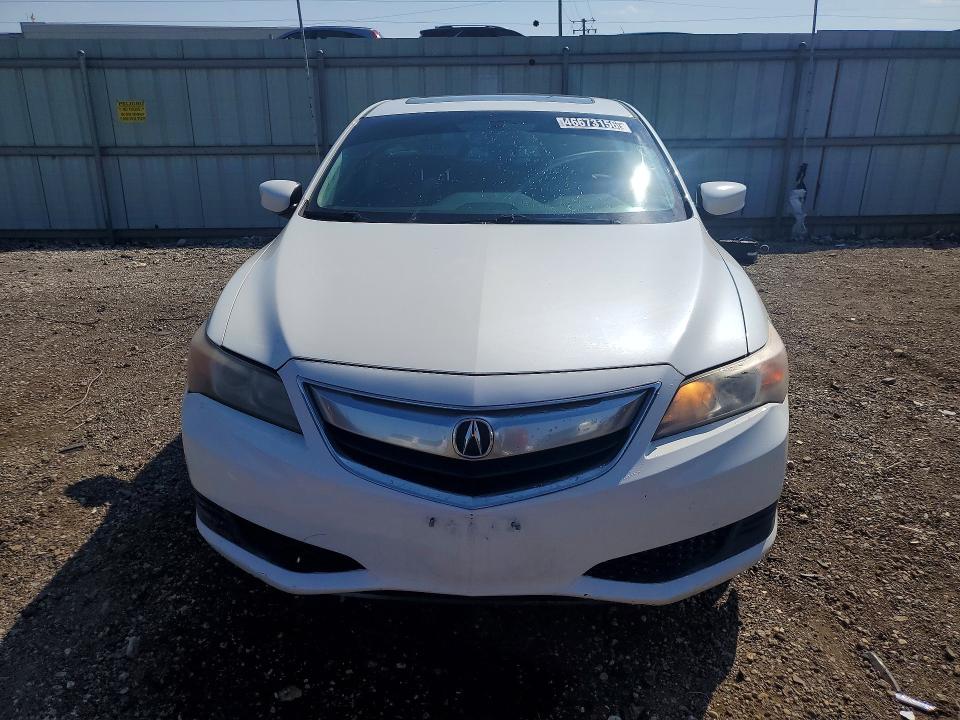 46673156 :رقم المزاد ، 19VDE1F37FE000693 vin ، 2015 Acura Ilx مزاد بيع