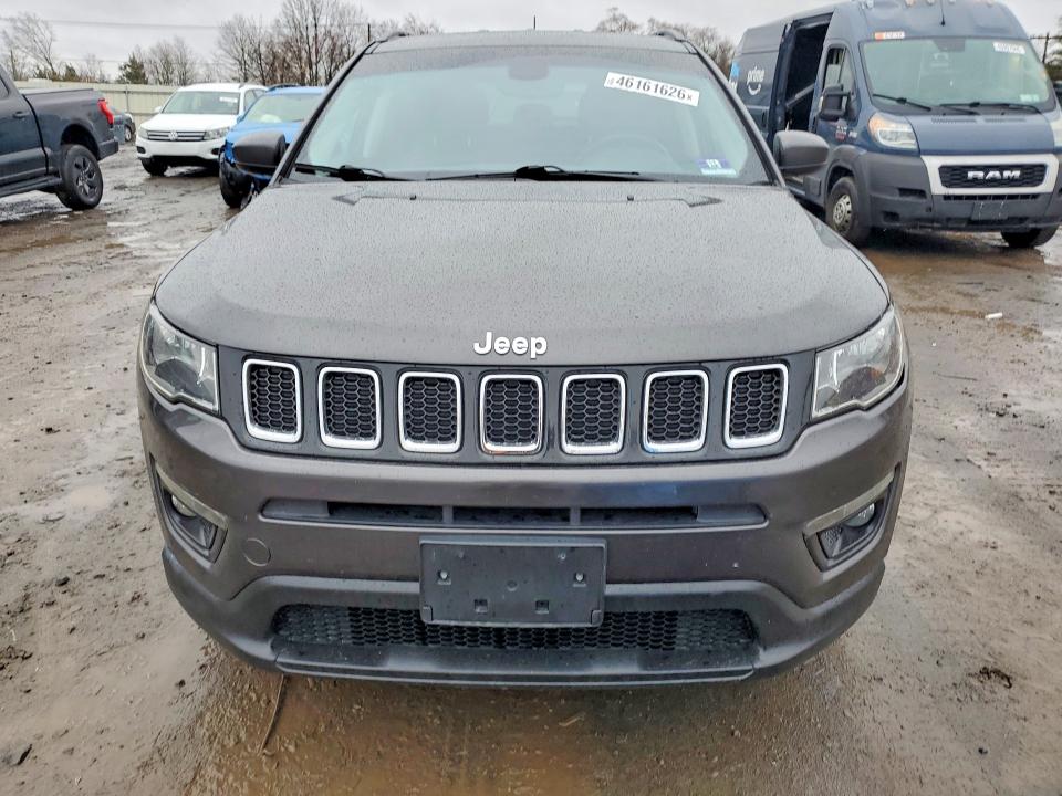 46161626 :رقم المزاد ، 3C4NJDBBXKT847218 vin ، 2019 Jeep Compass مزاد بيع